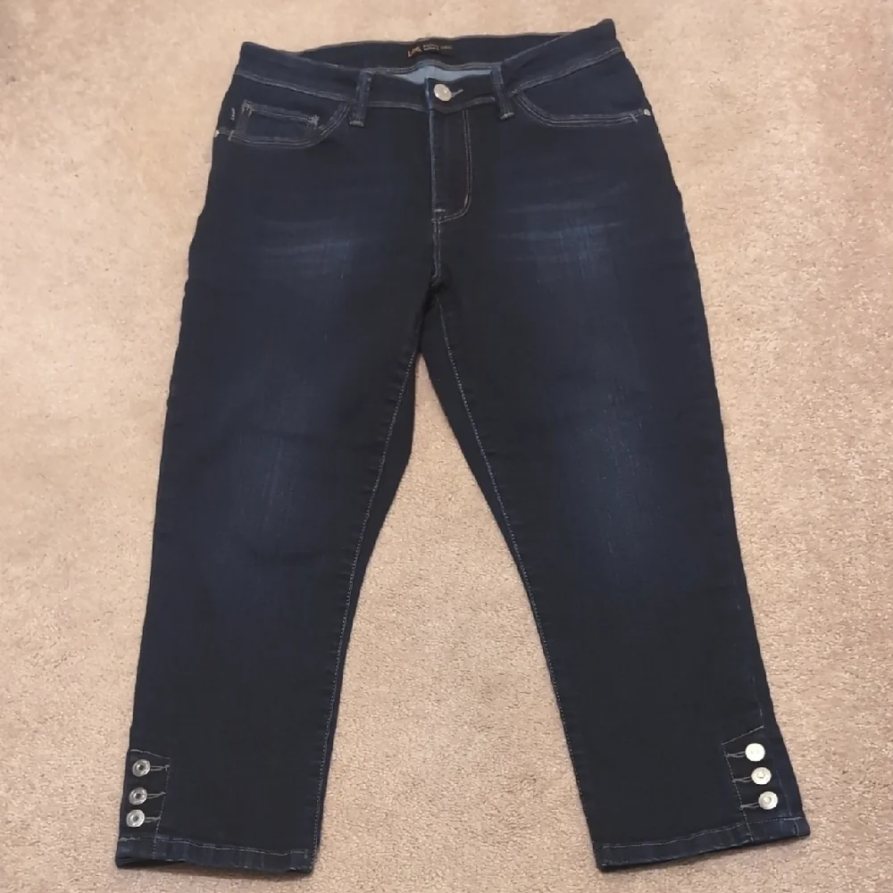 Lee Blue Ankle Cropped Jeans with Straight Leg - Picture 1 of 7